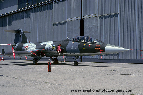 Italian Air Force 4 Stormo Lockheed TF-104G Starfighter MM54230/4-27 (1987)