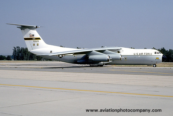USAF 60 MAW Lockheed C-141A Starlifter 67-0025 (1980)