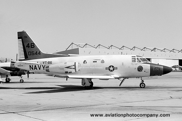 US Navy VT-86 North American T-39D Sabreliner 150544/4B-101