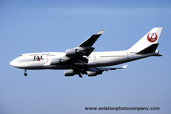 Japan Airlines Boeing 747-446 JA8077 (1993)