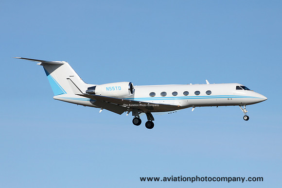 Threshold Ventures Gulfstream IV N55TD at Anchorage (2016)