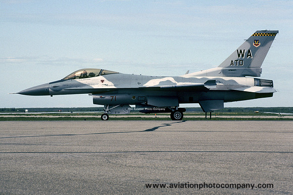 USAF 57 WG ATD General Dynamics F-16C Fighting Falcon 86-0271/WA (1992)