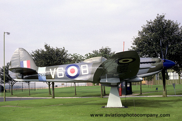 RAF Supermarine Spitfire F.22 PK664 displayed at Binbrook (1987)