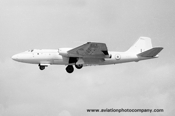 A&AEE English Electric Canberra T.4 WJ867