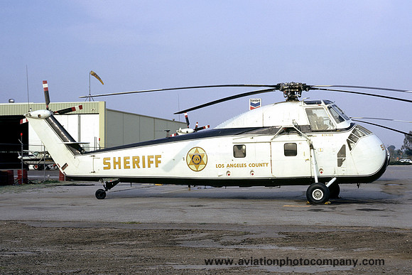 Los Angeles County Sheriff Sikorsky S-58 N74185 (1973)