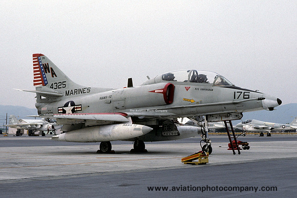 US Marines H&MS-12 Douglas TA-4F Skyhawk 154325/WA-176 (1979)