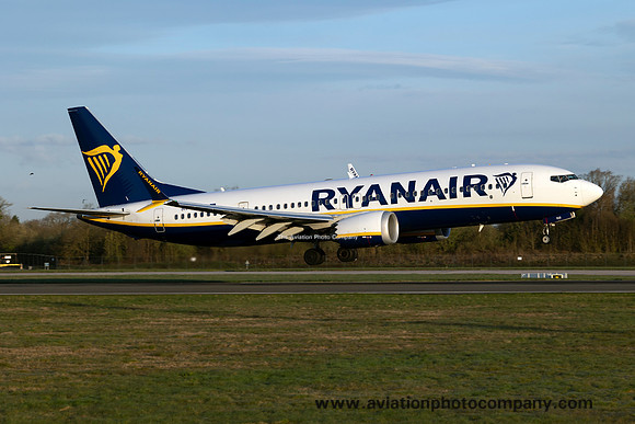 Ryanair/Malta Air Boeing 737-8 9H-VUI at Manchester (2024)