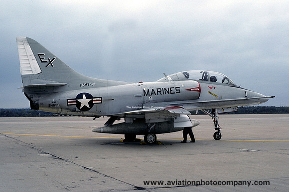 US Marines H&MS-31 Douglas TA-4J Skyhawk 154639/EX-1 (1977)