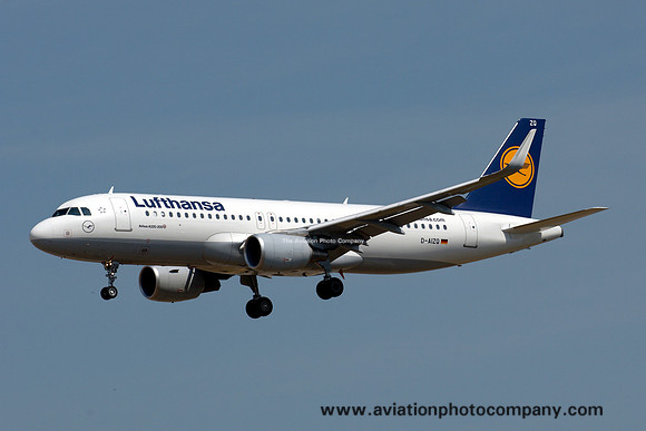 Lufthansa Airbus A320-200 D-AIZQ at Frankfurt IAP (2013)