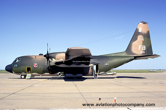 313 TAW 47 TAS Lockheed C-130E Hercules 64-0519/FB (1973)