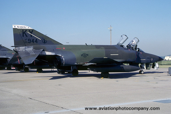 USAF Kentucky ANG 165 TRS McDonnell RF-4C Phantom 65-0944/KY (1985)