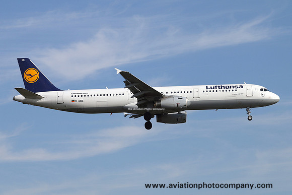Lufthansa Airbus A321-200 D-AIDE at London Heathrow (2015)