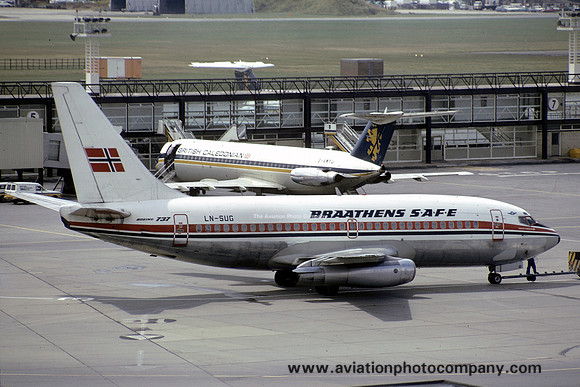 Braathens SAFE Boeing 737-205 LN-SUG at London Gatwick (1975)