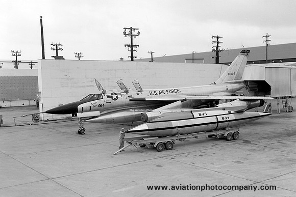 USAF Convair RB-58A Hustler 58-1007 with B pods