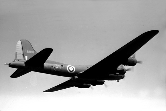 RAF Boeing B-17E Flying Foretress II FK187 Air to Air