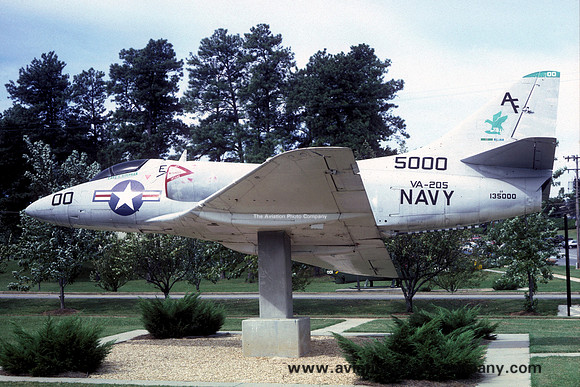 US Navy VA-205 Douglas A-4B Skyhawk 135000 displayed at NAS Atlanta (1985)