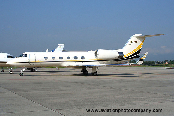 Gulfstream IV 3B-PGF at Geneva (2008)