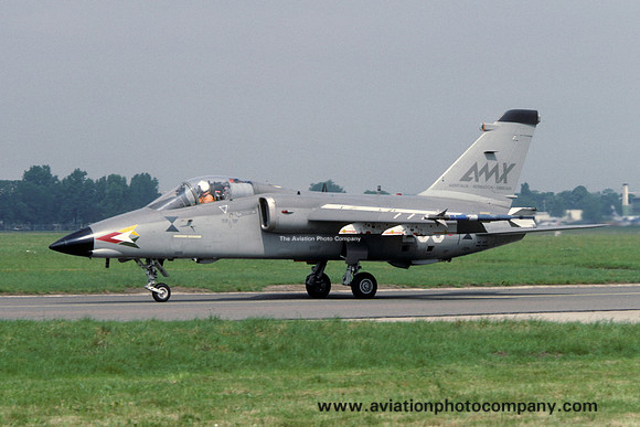 Aeritalia AMX MMX599 at the Paris Air Show (1987)