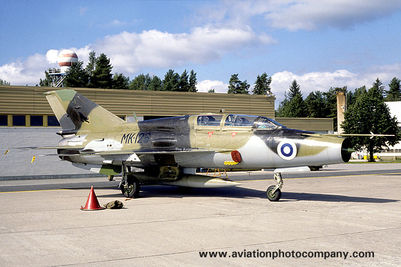 Finnish Air Force Mikoyan MiG-21UM MK-126 (1989)