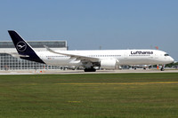 Lufthansa Airbus A350-941 D-AIVD at Munich IAP (2023)