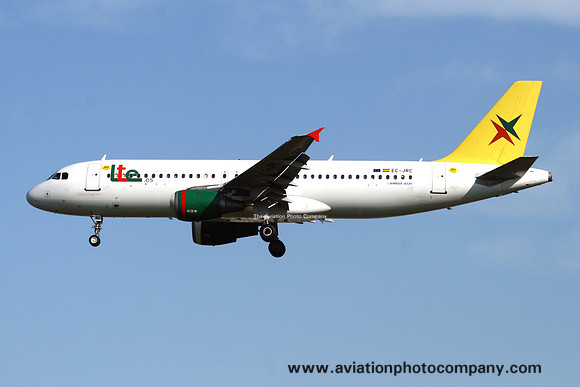 LTE International Airways Airbus A320-212 EC-JRC (2008)