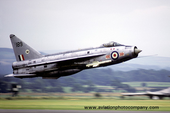 RAF 226 OCU 65 Squadron English Electric Lightning F.1A XM189 (1972)