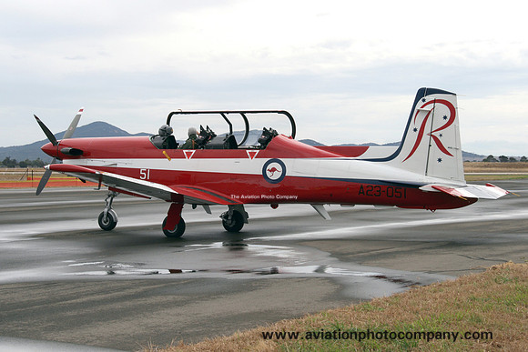 RAAF Roulettes Pilatus PC-9 A23-051 at Avalon (2009)