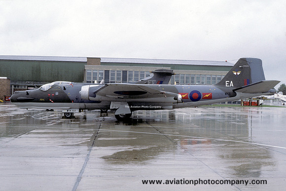 RAF 360 Squadron English Electric Canberra T.17 WK111/EA (1985)