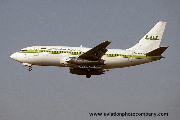 Lithuanian Airlines Boeing 737-2Q8(A) LY-GPA (1993)