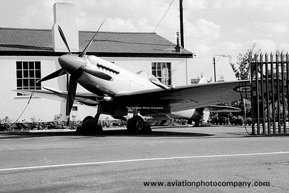 RAF Supermarine Spitfire F.21 PK624 (1960)