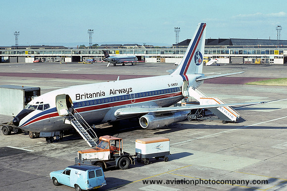 Britannia Airways Boeing 737-204 G-AWSY (1975)