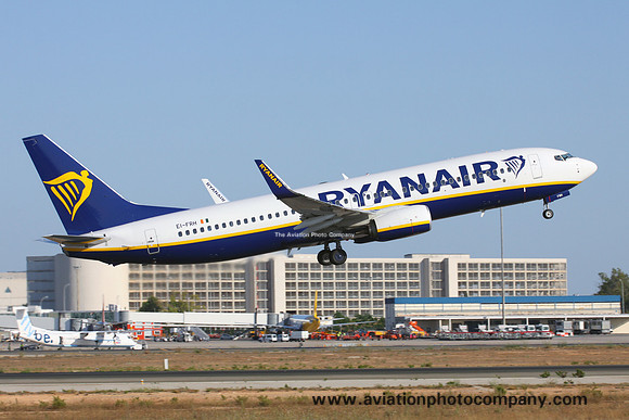 Ryanair Boeing 737-800 EI-FRH (2016)